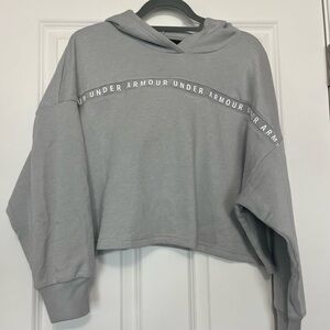 UNDER ARMOUR HOODIE